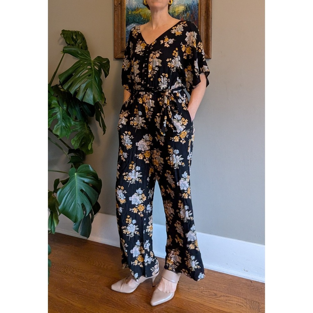 American Eagle Kimono Jumper Black Floral Viscose Sz Med Hook-Eye Front Wide Leg
